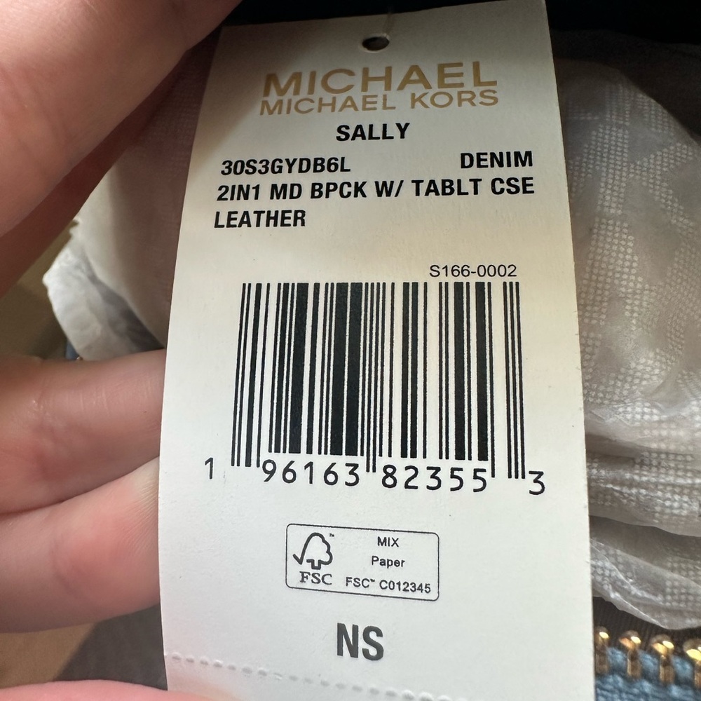 NWT! Michael Kors Sally Medium Saffiano Leather 2-In-1 Backpack with print case - Picture 10 of 12